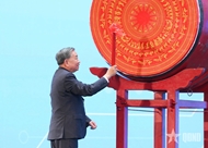 Party chief directs tasks to achieve modern education